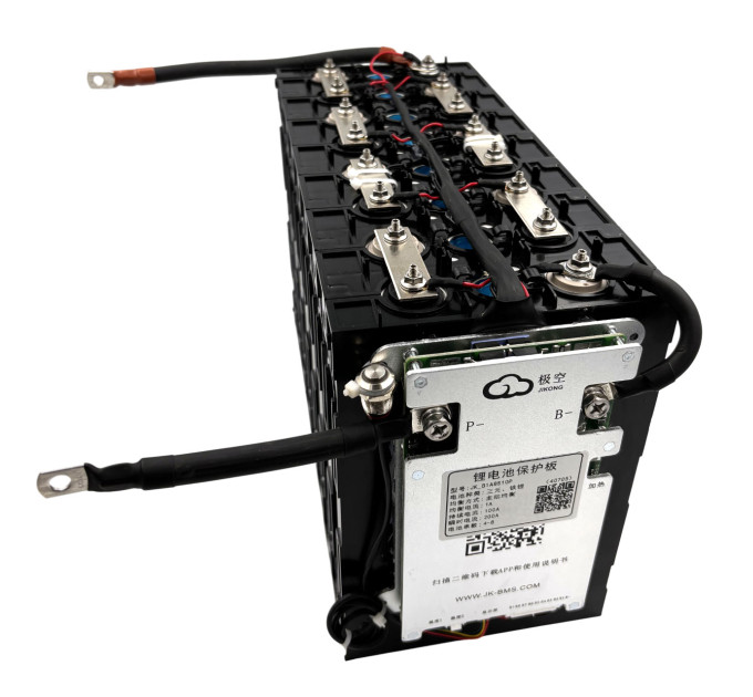 LiFePO4 аккумулятор 24В 105А·ч с Bluetooth BMS JK для бесперебойного питания и альтернативной энергетики