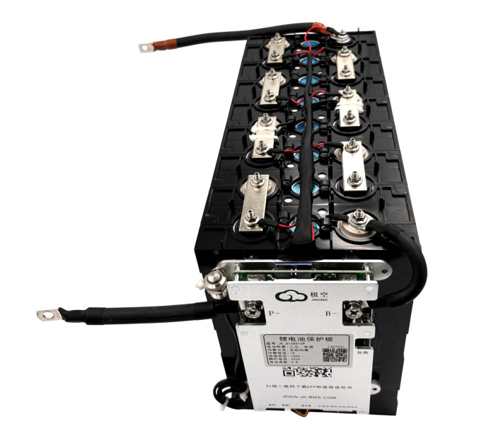 LiFePO4 аккумулятор 24В 105А·ч с Bluetooth BMS JK для бесперебойного питания и альтернативной энергетики