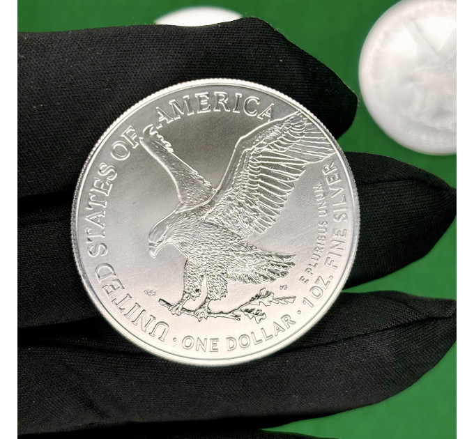 Серебряная монета 1$ Орёл Liberty 1oz 2025 года США