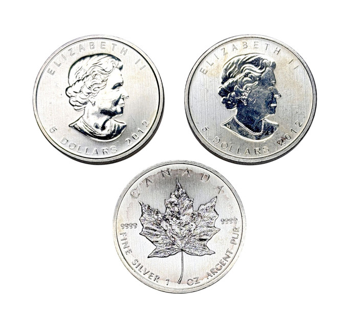 Серебряная инвестиционная монета 5$ Кленовый Лист 2012 года, Канада, 1 унция