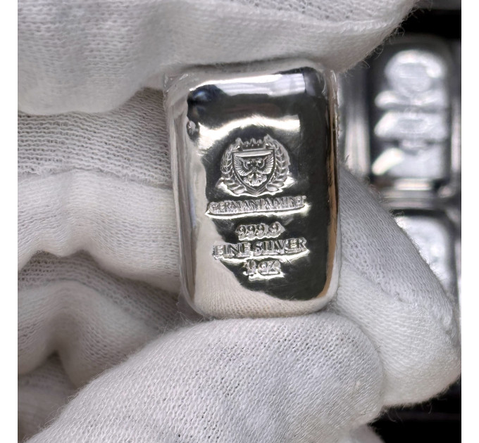 Серебряный слиток Germania Mint 1 унция Ag 999,9 литой с голограммой