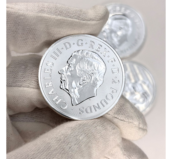 Серебряная монета 2£ «Святой Георгий и Дракон» 1 oz 2025 Великобритания
