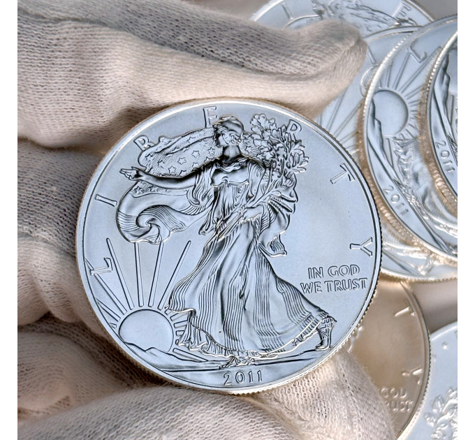 Серебряная монета 1 $ Liberty American Eagle 1 oz 2011 США